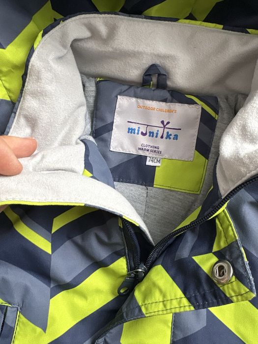 Продам два детских  комбинезона(зима,осень)