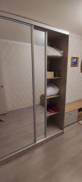 Продаю шкаф купе