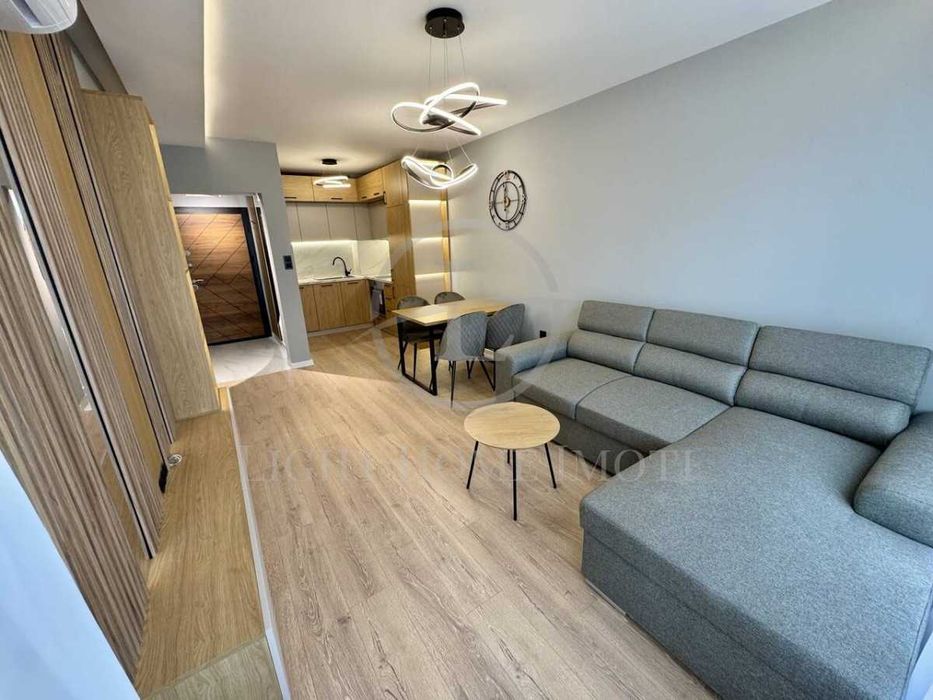 Продава се Двустаен апартамент в Пловдив, Остромила - 60 кв.м за 2250 €/кв.м - Снимка #1