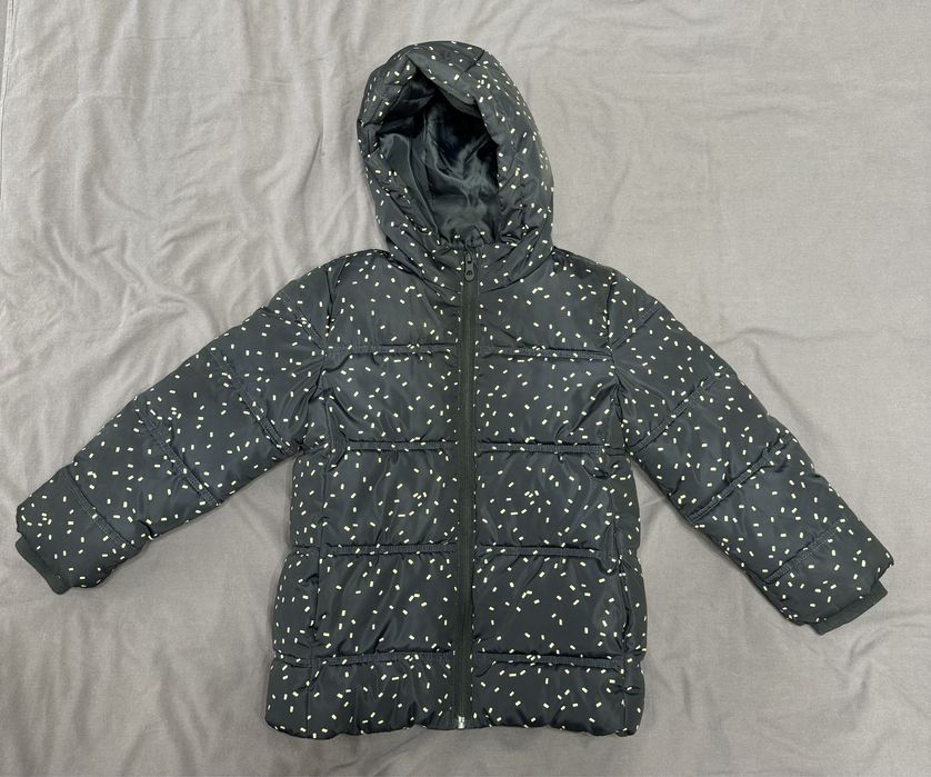 Продам куртку для девочки