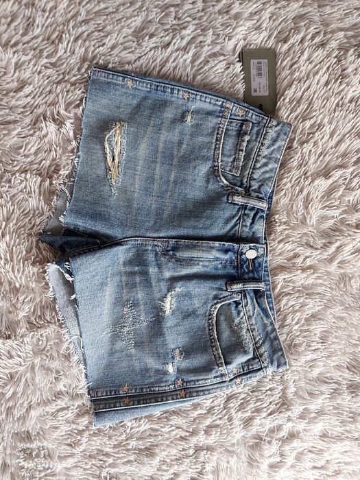 Маркови къси панталони с етикет