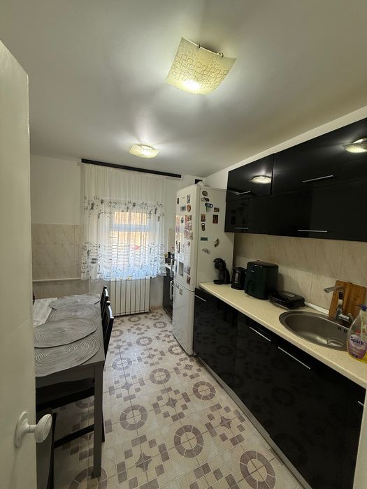 Apartament 3 camere, Brazda