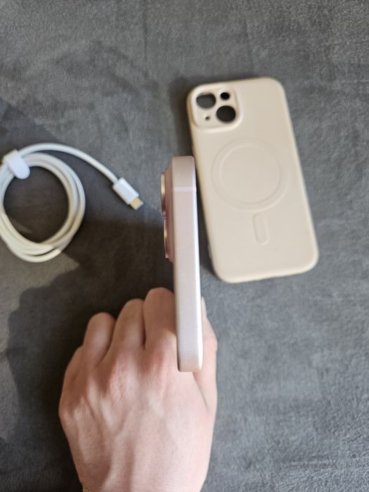 iPhone 15 Pink 128GB 86% Battery Health Отлично състояние 

СЪСТОЯНИЕ