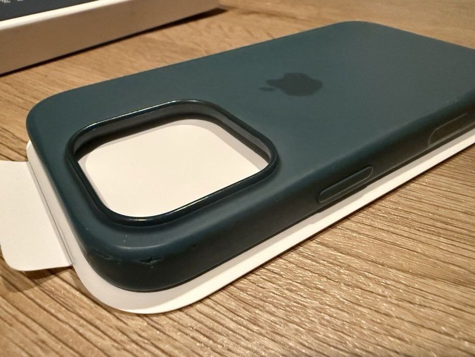 iPhone 16 PRO Natural Titanium + Lake Green MagSafe калъф и зарядно