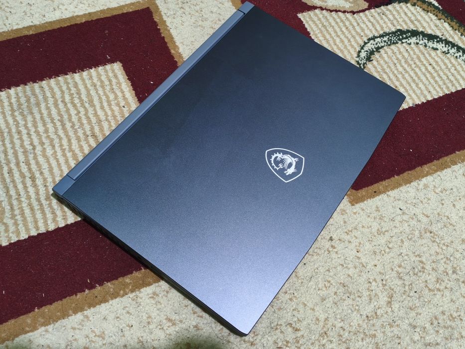MSI - 16 R8 gaming laptop sotiladi