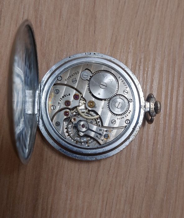 Швейцарски джобен часовник CYMA TAVANNES