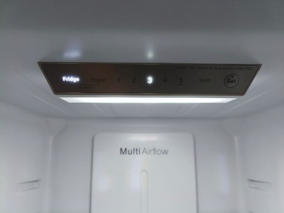 Холодильник почти новый