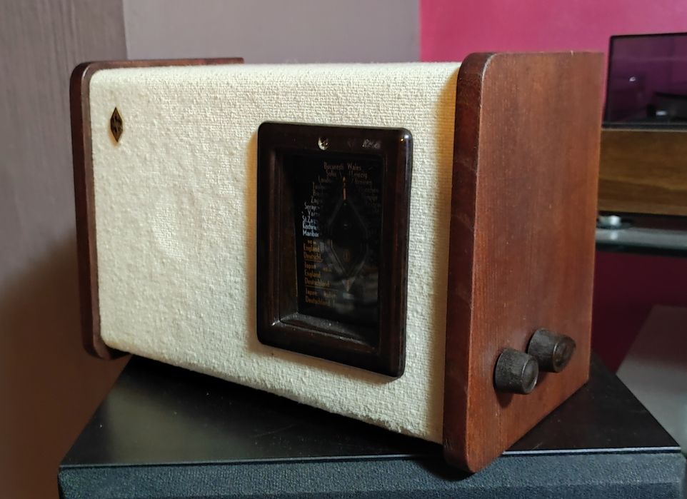 Лампово радио SIERA