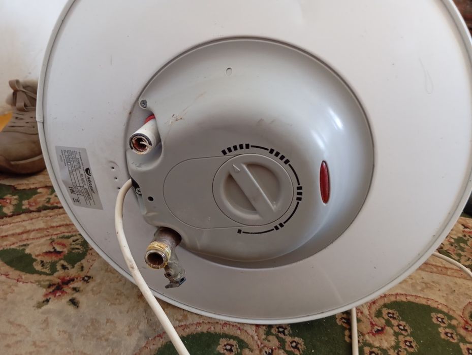 Водонагреватель.