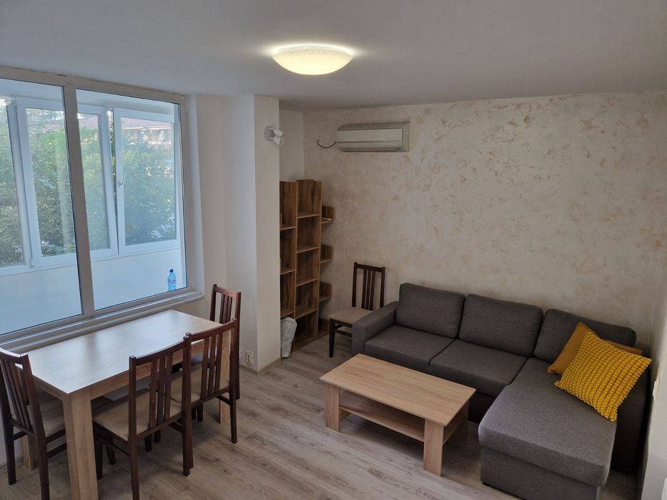 Двустаен апартамент