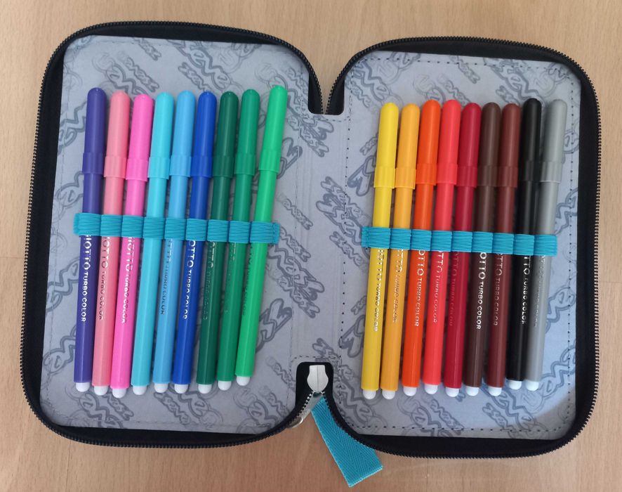 Уникален ученически несесер Seven с три отделения, пълен, НОВ