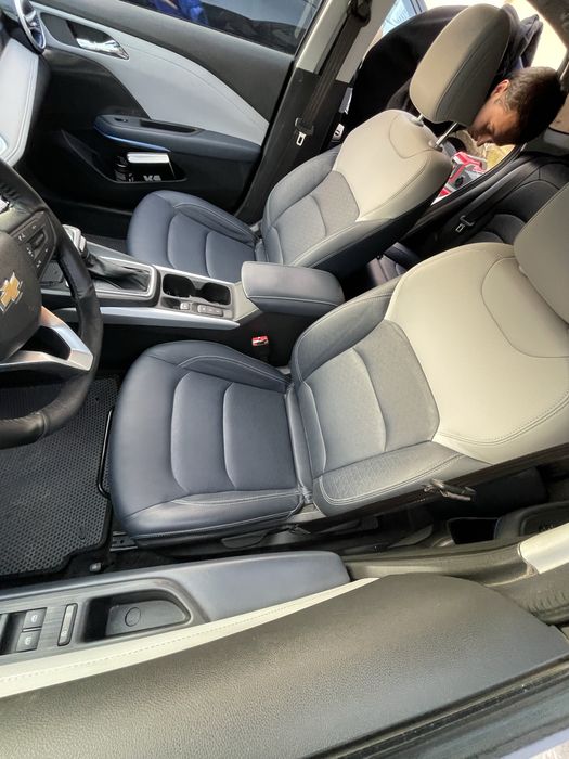 Chevrolet monza 1.5 черная