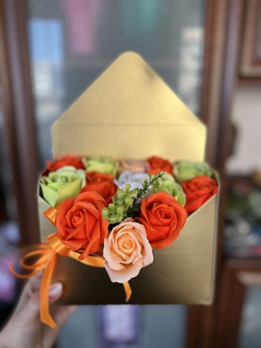 Букет от ароматни сапунени рози