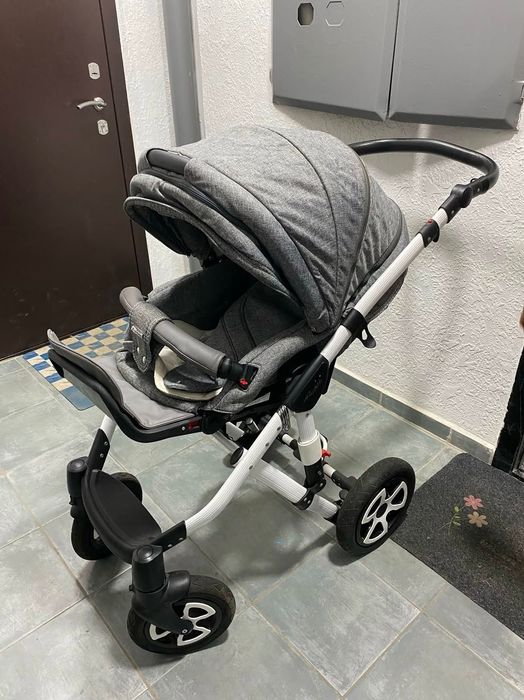 Продам коляску Адамекс
