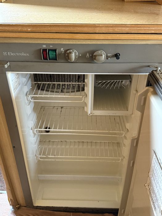 Каравана 2004 г + мокро помещение