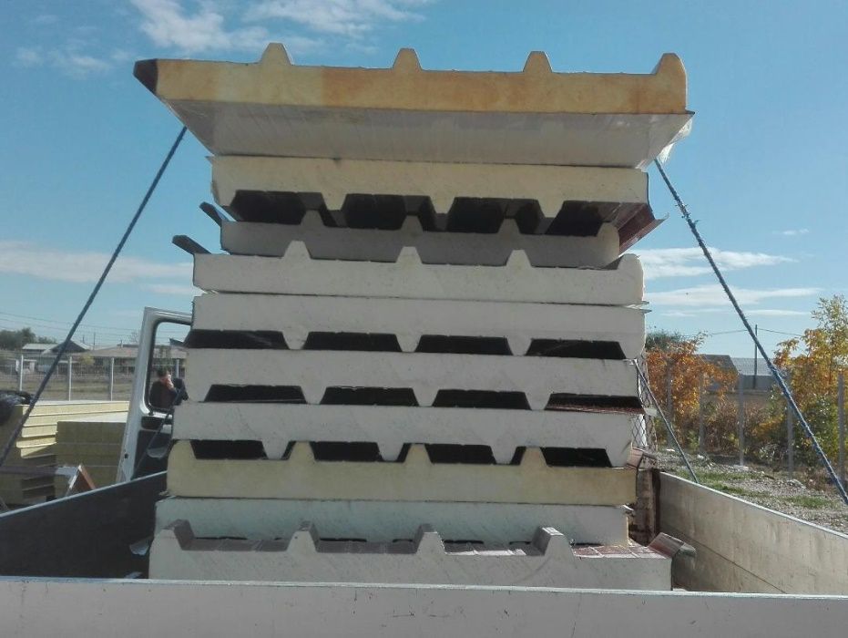 Panouri Sandwich Perete si Acoperis