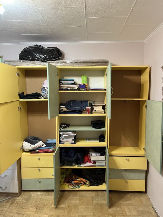 Гардероби и шкафове