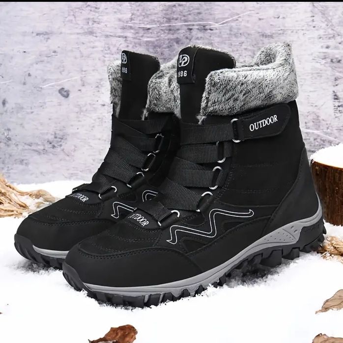 Продам зимние ботинки