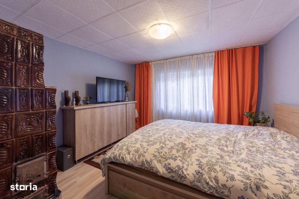 Casa vintage in Com. Uliesti, Dambovita  cu  livada generoasa si anexa