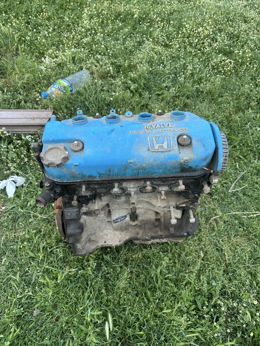 Двигател 2 броя D15b2