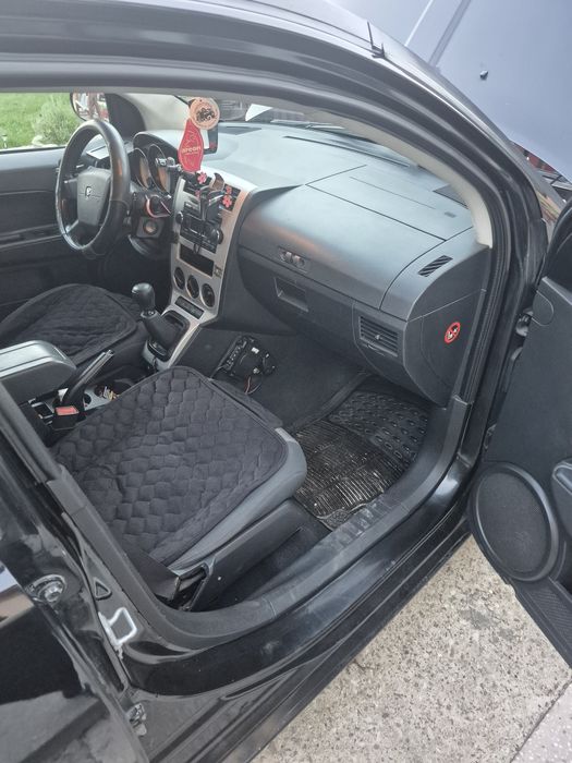 Vand dodge caliber