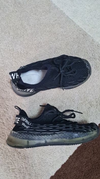 Продам детскую обувь,разное.