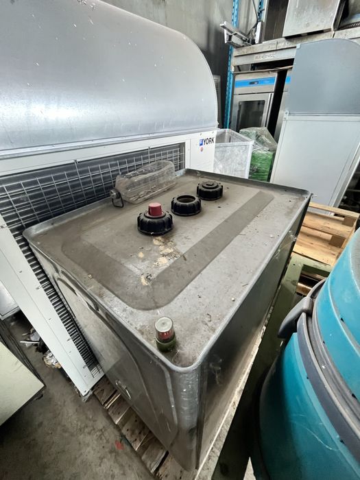 Chiller industrial york