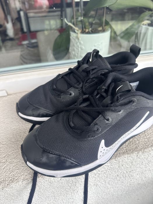 Маратонки nike /geox