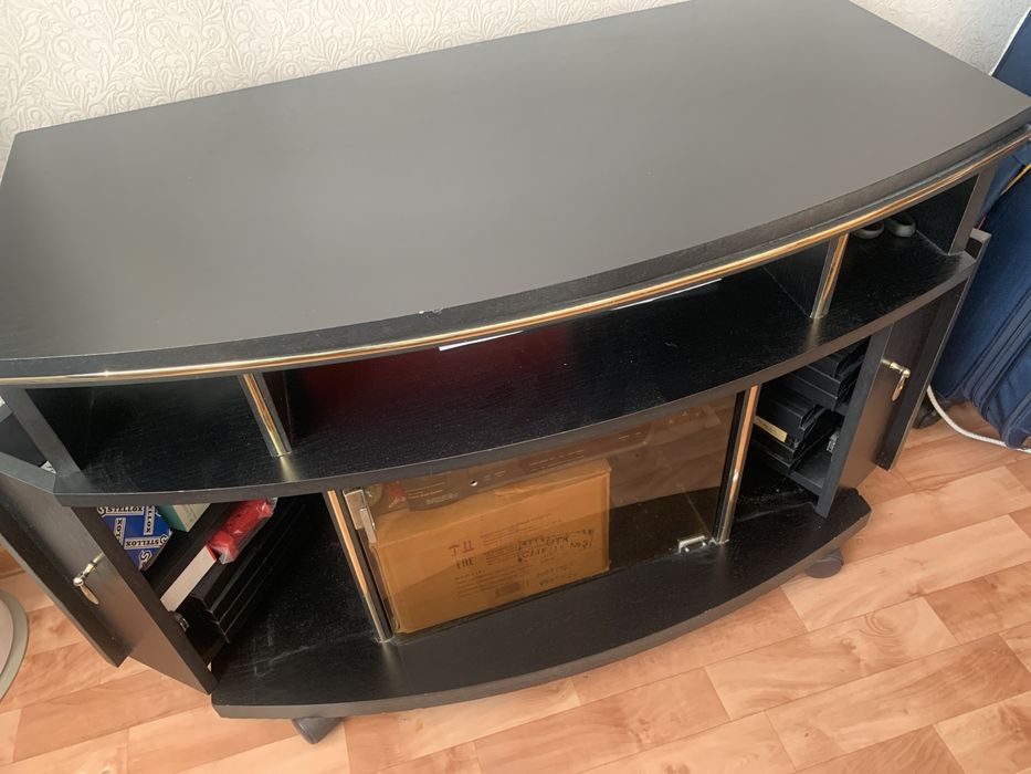 Тумба под телевизор