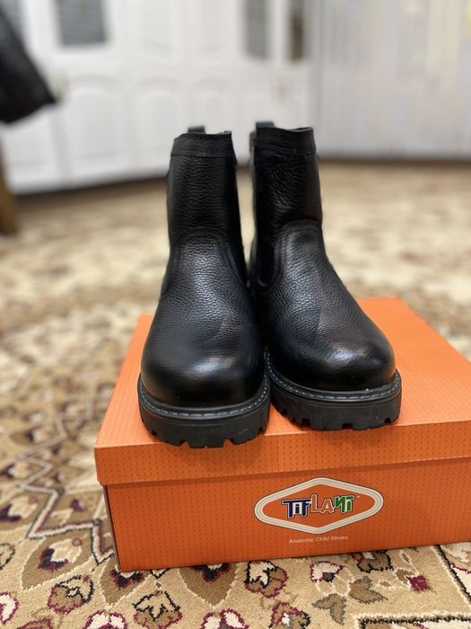 Продаётся шикарные сапоги