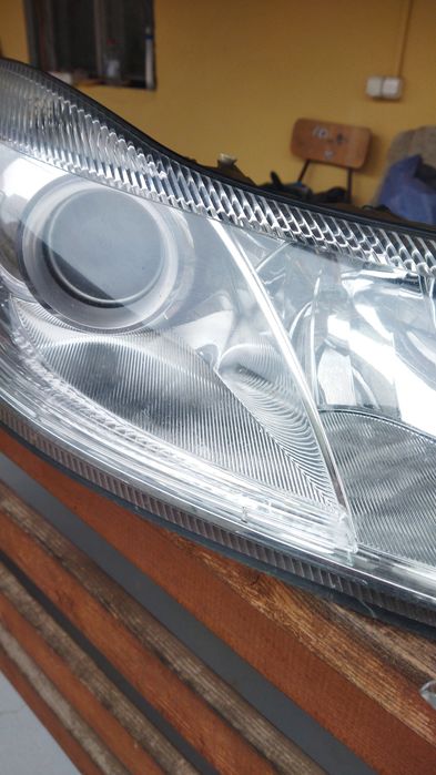 Vând set Faruri Skoda Octavia 2012!