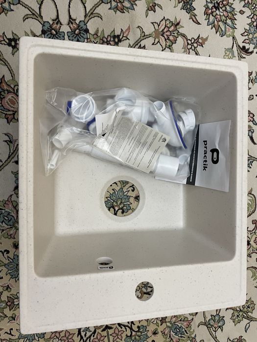 кухонная мойка белый