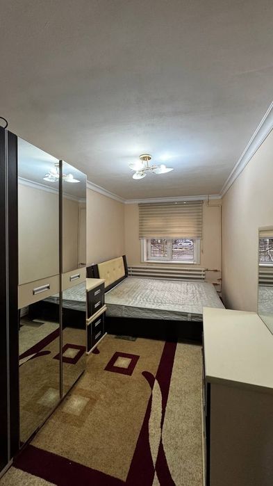 Продается 2х ком квартира на Гагарина 2 этаж кирпичный дом  6м веранда