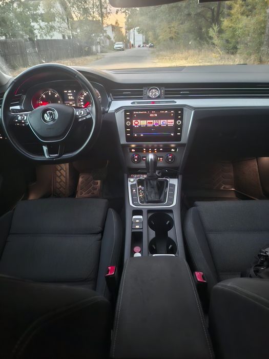 VOLKSWAGEN Passat 2019 — imagine 3