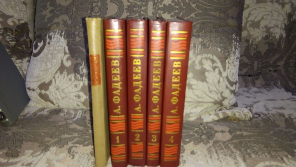 продам книги