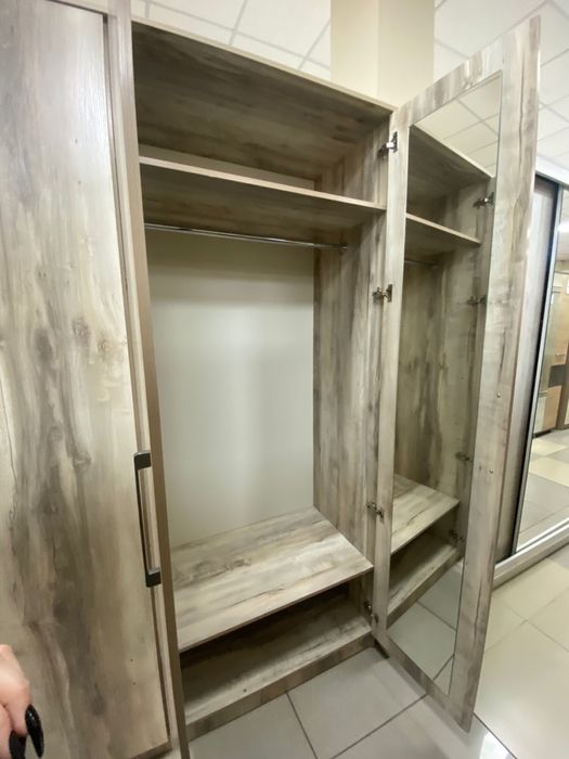 Продам шкаф.