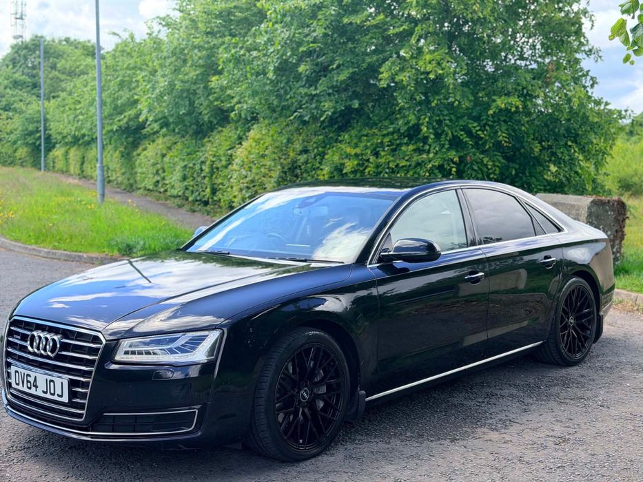 AUDI A8