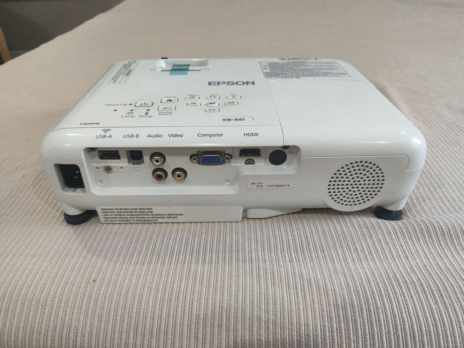 Продам проекторы епсон  epson