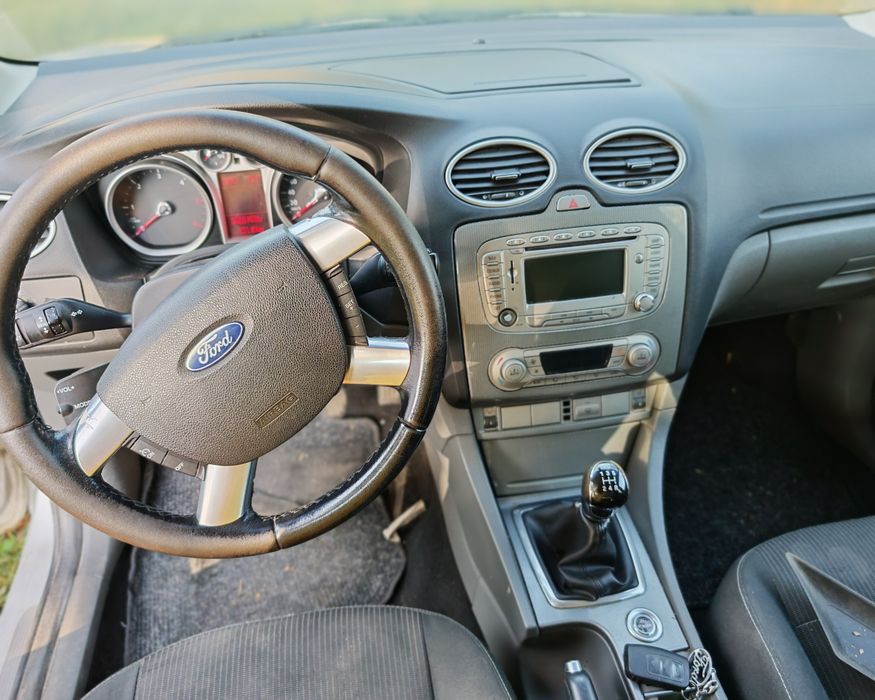 FORD Focus 2010 — imagine 5