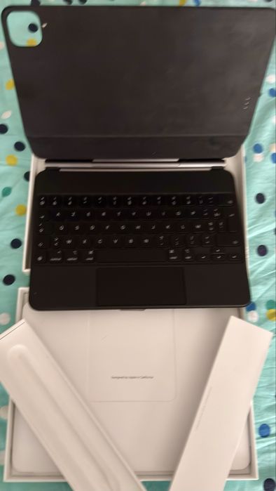 iPad Pro + Apple Magic Keyboard + Apple Pencil