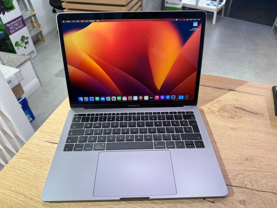 Macbook Pro 2020 13" i5 16GB Ram, SSD 256GB | Factura & Garantie |