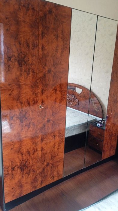 Продам кровать со шкафом