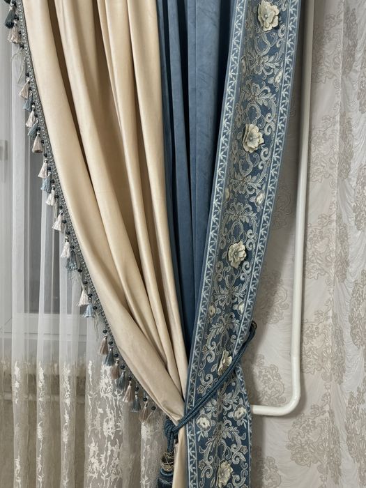 Продам шторы для зала