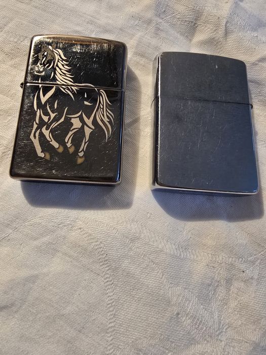 Bricheta ZIPPO stare buna.