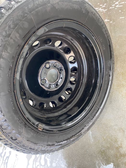 anvelope stare perfecta  175/65 R14+jante+capace originale Fiat 500