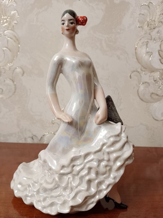 Винтажные статуэтки. См. все фото