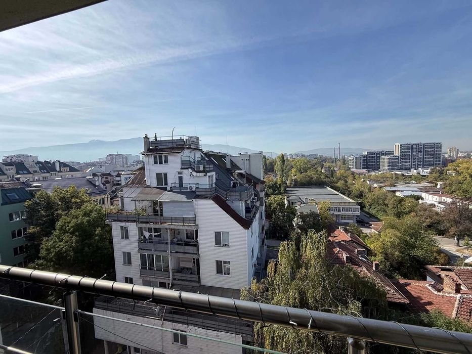 Дава се под наем Двустаен апартамент в София, Център - 55 кв.м за 410 € - Снимка #12