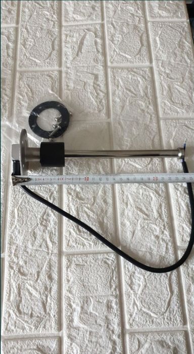 Senzor de nivel pentru lichide