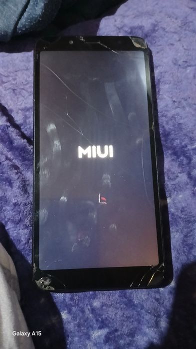 REDMI 7 + sotiladi ekranlari oziniki