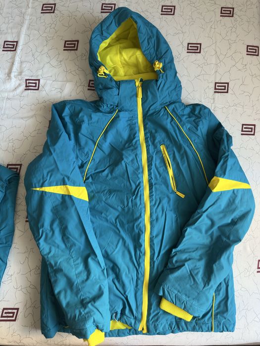 Горнолыжный костюм.